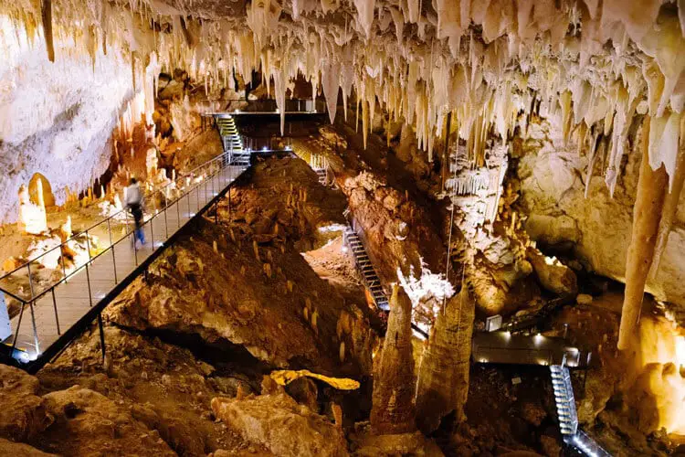 Jewel Cave, Augusta