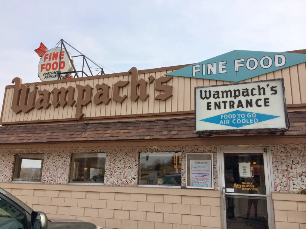 Wampach's, Shakopee, MN